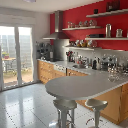 Appt T3 75m2 Plein Sud Avec Pk Lejlighed